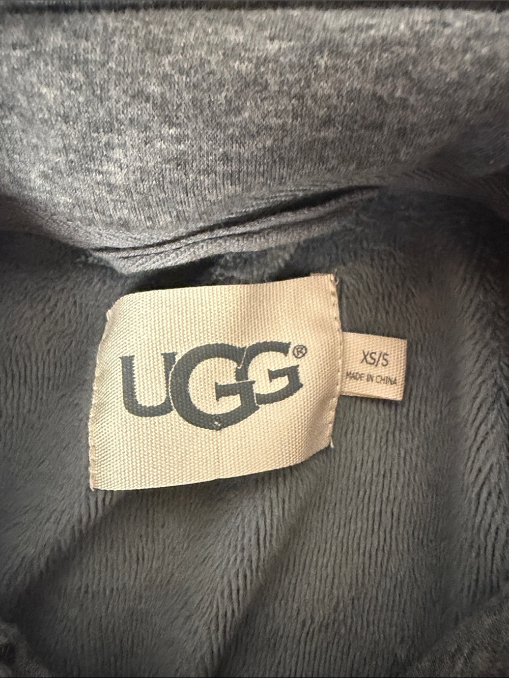 UGG Super Soft & Cozy Gray Turtleneck Poncho Women’s Size XS/S - Picture 9 of 15